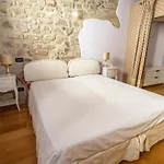 Numero 6 4* Todi