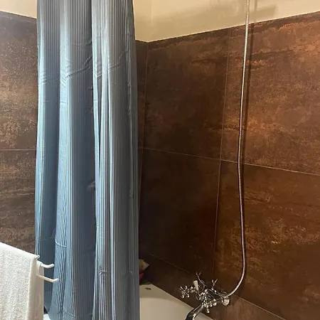 Numero 6 Guest house 4*
