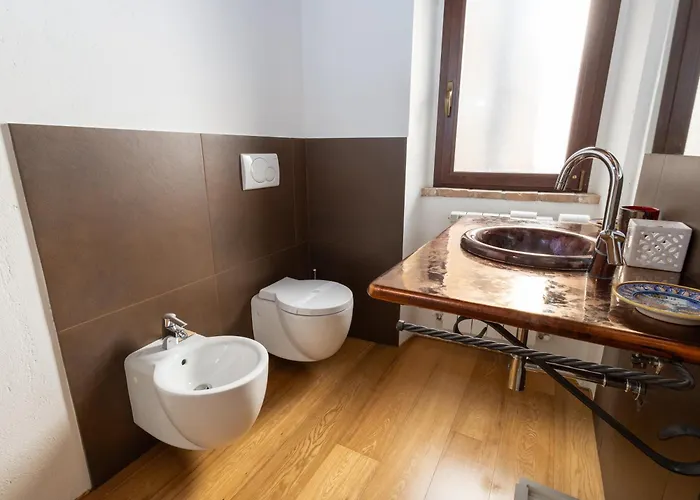 Numero 6 Gasthof Todi